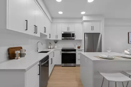 Kitchen Island Photo of 308 33820 South Fraser Way, Abbotsford, BC