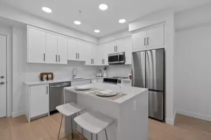 Kitchen Photo of 308 33820 South Fraser Way, Abbotsford, BC