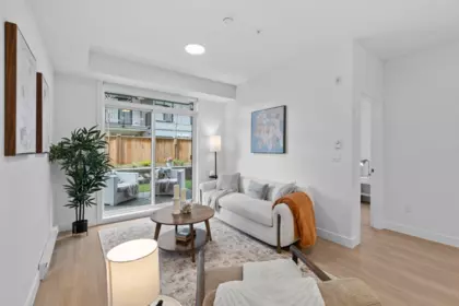 308 33820 South Fraser Way, Abbotsford, BC, Abbotsford — Apartment/Condo for sale