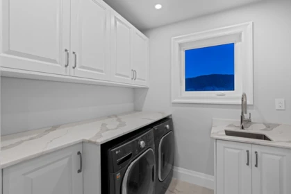 Mudroom Photo of 5417 Greentree Road, West Vancouver, BC