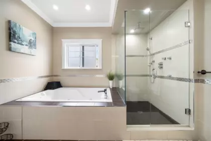 Basement Recreation Room Photo of 12965 60 Avenue, Surrey, BC
