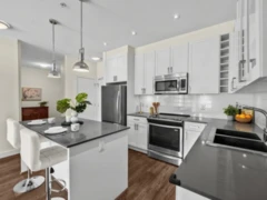 202 16398 64 Avenue, Surrey, BC