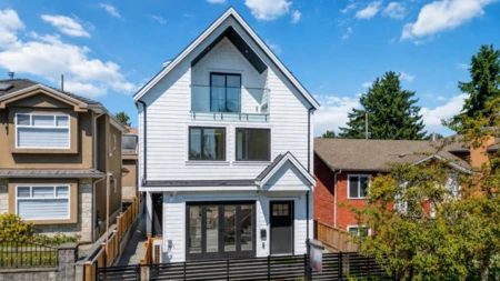 1 3271 E Georgia Street, Vancouver, BC, Vancouver — Half Duplex for sale