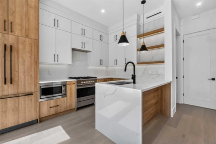 1 3271 E Georgia Street, Vancouver, BC, Vancouver — Half Duplex for sale