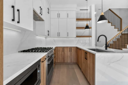 Kitchen Photo of 1 3271 E Georgia Street, Vancouver, BC