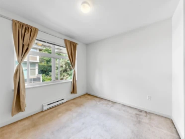 Entry Foyer Photo of 1 3596 Whitney Place, Vancouver, BC