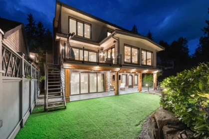 3298 Radcliffe Avenue, West Vancouver, BC, West Vancouver — Single Family Residence for sale
