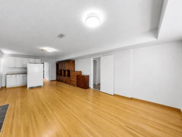 245 W 63rd Avenue, Vancouver, BC, Vancouver — Single Family Residence for sale