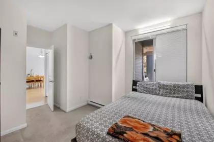 Hallway Photo of 312 15380 102a Avenue, Surrey, BC
