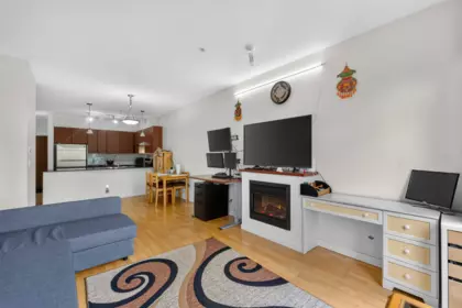 Office / Den Photo of 312 15380 102a Avenue, Surrey, BC