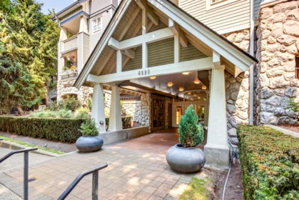210 6893 Prenter Street, Burnaby, BC, Burnaby — Apartment/Condo for sale