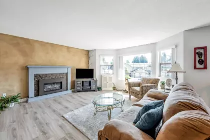 9275 155 Street, Surrey, BC, Surrey — Single Family Residence for sale