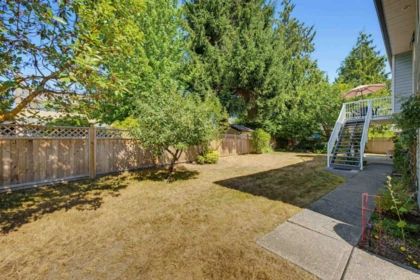 Swimming Pool Photo of 9275 155 Street, Surrey, BC