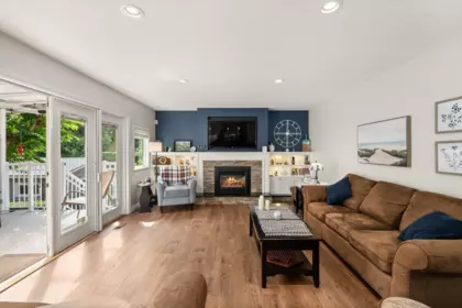 Breakfast Nook Photo of 14972 81a Avenue, Surrey, BC