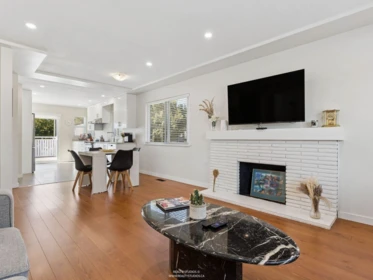 Primary Bedroom Photo of 3006 E Georgia Street, Vancouver, BC