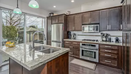 51 22865 Telosky Avenue, Maple Ridge, BC, Maple Ridge — Townhouse for sale