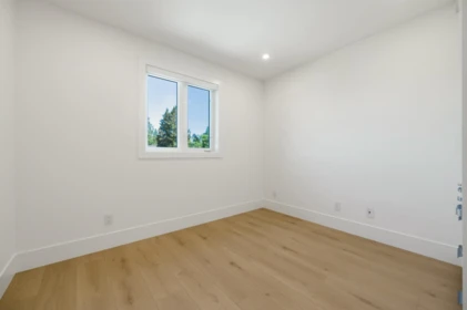 Basement Recreation Room Photo of 1 6139 Ashworth Avenue, Burnaby, BC