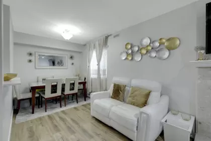 Kitchen Island Photo of 209 3978 Albert Street, Burnaby, BC