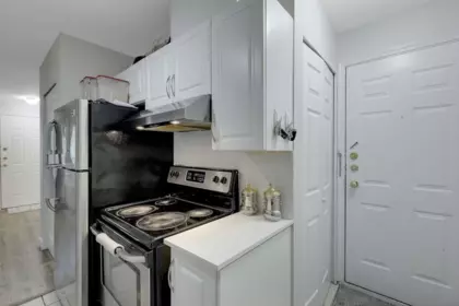 Primary Bathroom Photo of 209 3978 Albert Street, Burnaby, BC