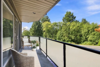 Breakfast Nook Photo of 202 212 Forbes Avenue, North Vancouver, BC