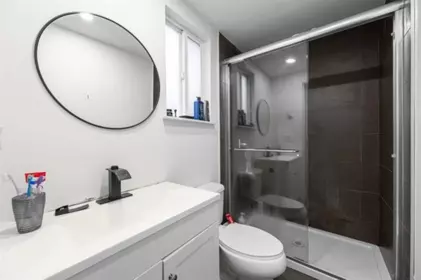 Kitchen Photo of 7366 128a Street, Surrey, BC