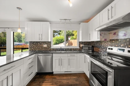 Pantry Photo of 34388 Russet Place, Abbotsford, BC