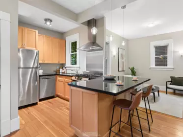 Breakfast Nook Photo of 559 W 18th Avenue, Vancouver, BC