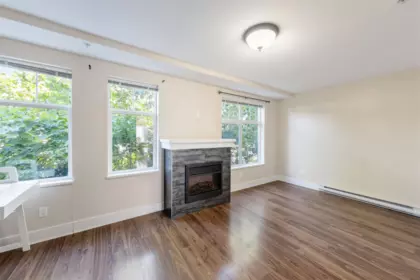 Family Room Photo of 83 15833 26 Avenue, Surrey, BC