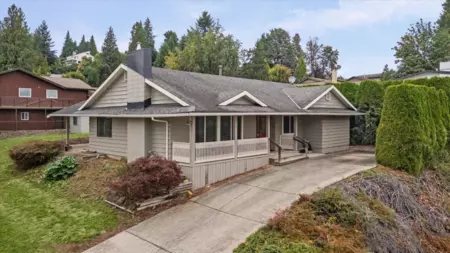 9951 Hillcrest Drive, Chilliwack, BC, Chilliwack — Single Family Residence for sale