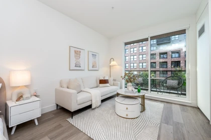 203 422 Lakewood Drive, Vancouver, BC, Vancouver — Apartment/Condo for sale