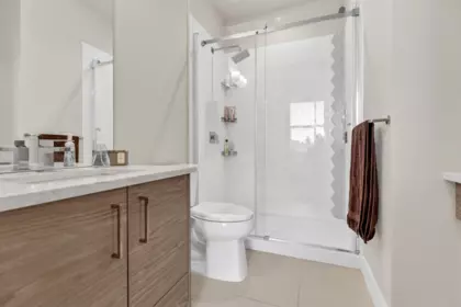 Guest Bathroom Photo of 408 2120 Gladwin Road, Abbotsford, BC