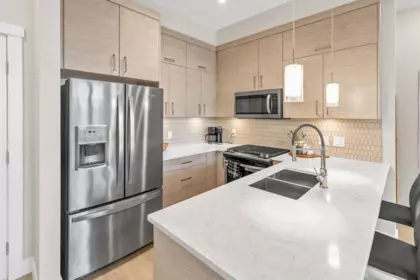 Kitchen Photo of 408 2120 Gladwin Road, Abbotsford, BC