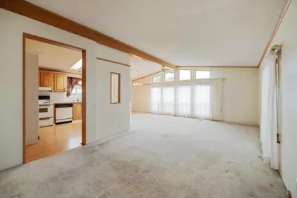 Kitchen Island Photo of 27 24330 Fraser Highway, Langley, BC