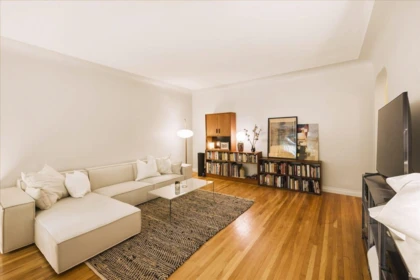 Breakfast Nook Photo of 6 985 Jervis Street, Vancouver, BC