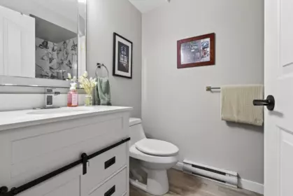 Laundry Room Photo of 3 46350 Cessna Drive, Chilliwack, BC
