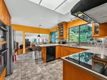 Kitchen Photo of 8568 Bedora Place, West Vancouver, BC