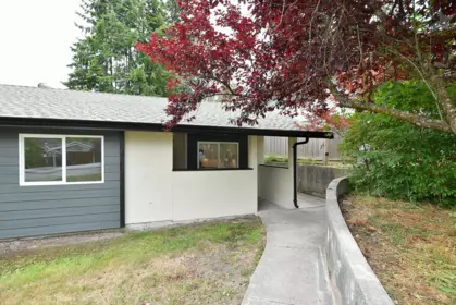 5787 Ebbtide Street, Sechelt, BC, Sechelt — Single Family Residence for sale