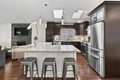 Breakfast Nook Photo of 1153 Wellington Drive, North Vancouver, BC