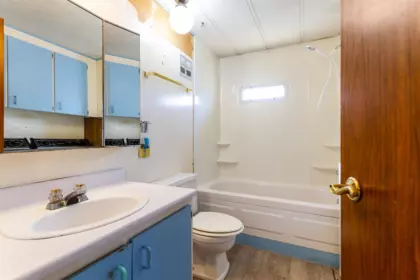 Primary Bathroom Photo of 18 11876 Poplar Drive, Pitt Meadows, BC