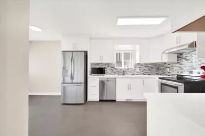 Kitchen Photo of 604 E 54th Avenue, Vancouver, BC