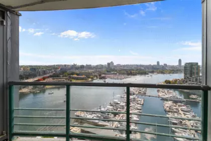 2306 1033 Marinaside Crescent, Vancouver, BC, Vancouver — Apartment/Condo for sale