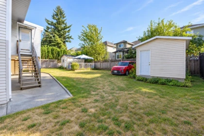 Garden / Landscaping Photo of 11272 11274 S 88 Avenue, Delta, BC