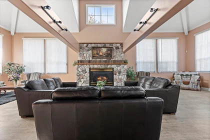 Swimming Pool Photo of 130 46360 Valleyview Road, Chilliwack, BC