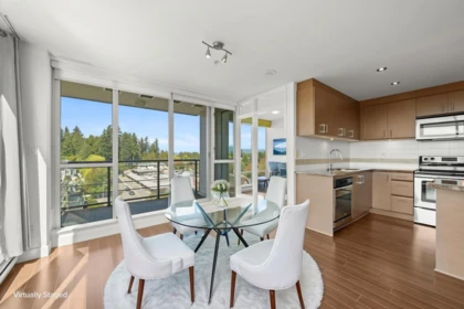 Kitchen Island Photo of 603 12069 Harris Road, Pitt Meadows, BC
