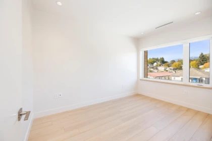 Bedroom 4 Photo of 3 2995 Adanac Street, Vancouver, BC