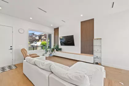Family Room Photo of 742 E 58th Avenue, Vancouver, BC