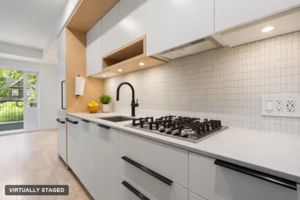 Breakfast Nook Photo of 212 2520 Guelph Street, Vancouver, BC