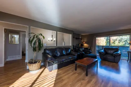741 E 18th Street, North Vancouver, BC, North vancouver — Single Family Residence for sale