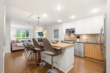 210 15428 31 Avenue, Surrey, BC, Surrey — Apartment/Condo for sale