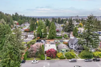 331 E 24th Street, North Vancouver, BC, North Vancouver — Single Family Residence for sale